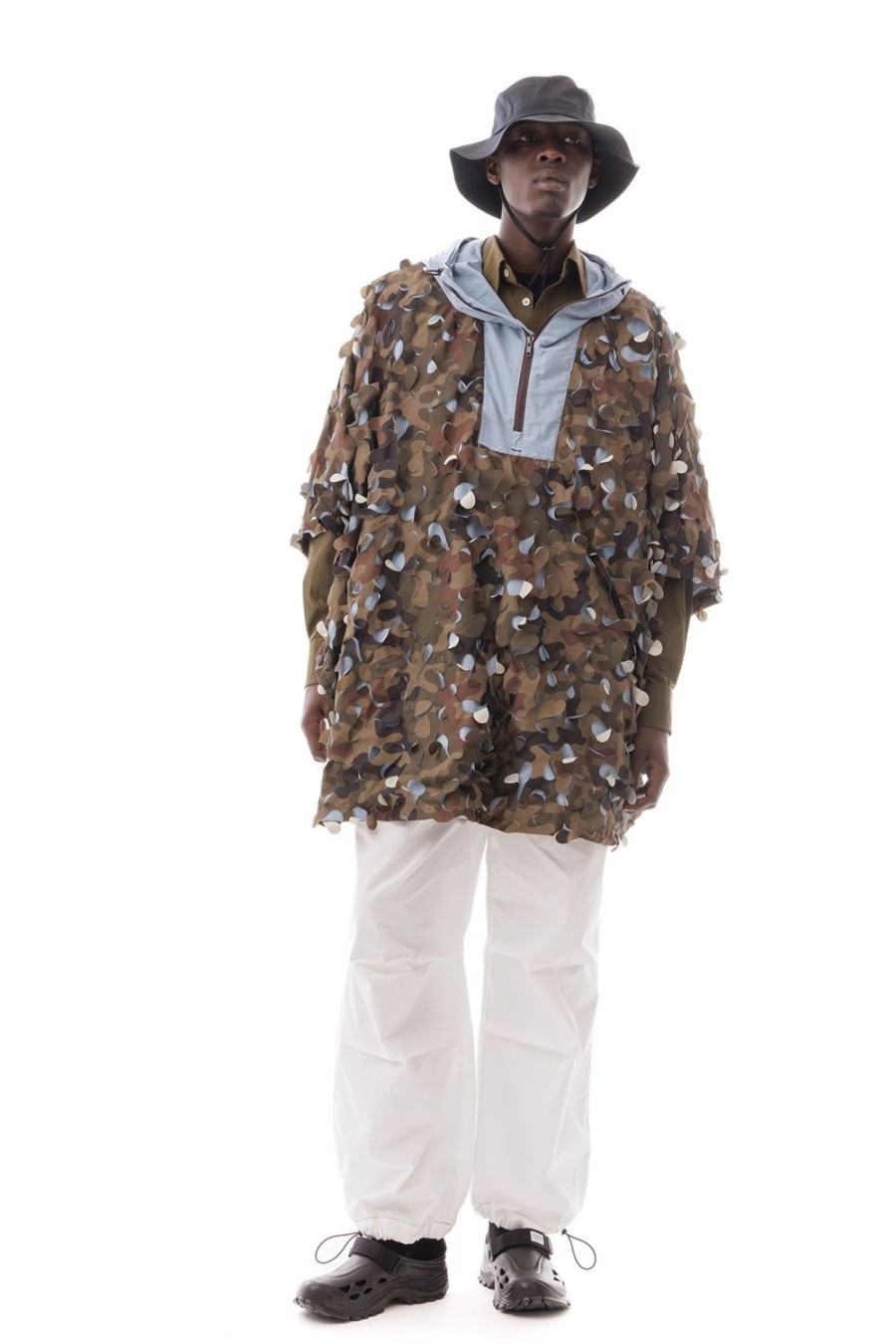 Abbigliamento LC23 | Laserated Nylon Camo Cape Coat